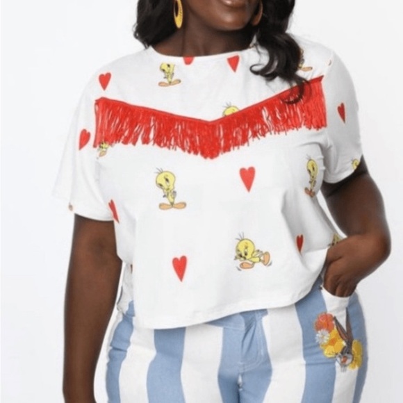 NWT Tweety Bird Fringe Crop Top T-Shirt - Picture 1 of 5
